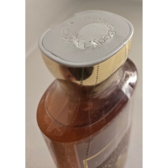 Bath‎ & Body Works Jolly Gingerbread Village Body Wash - 10 fl oz - Picture 3 of 3